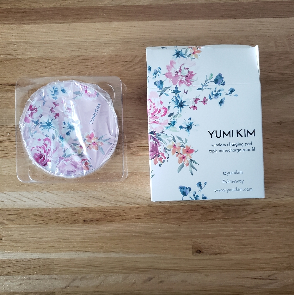 Yumi Kim Wireless Charging Pad